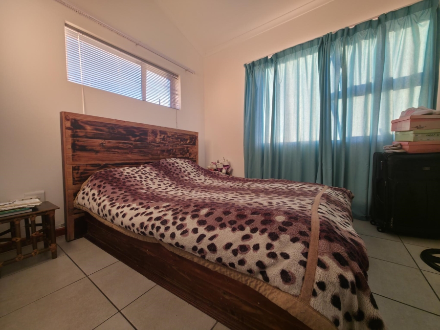 2 Bedroom Property for Sale in Houghton Place Western Cape